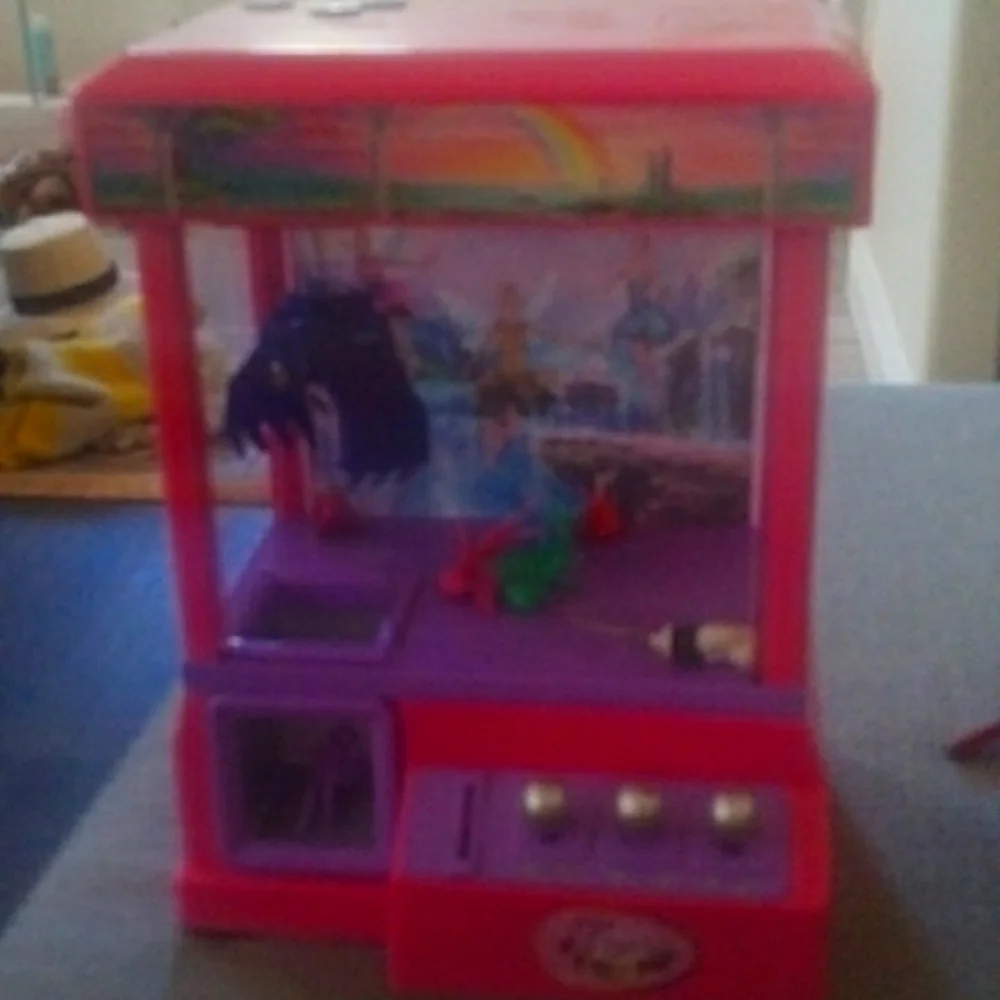 Toy - Picture 1 of 4
